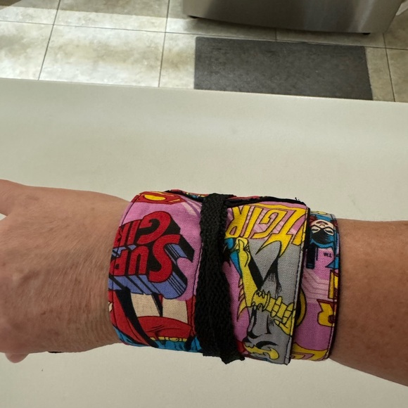 Handmade Wrist Wraps - Picture 2 of 6